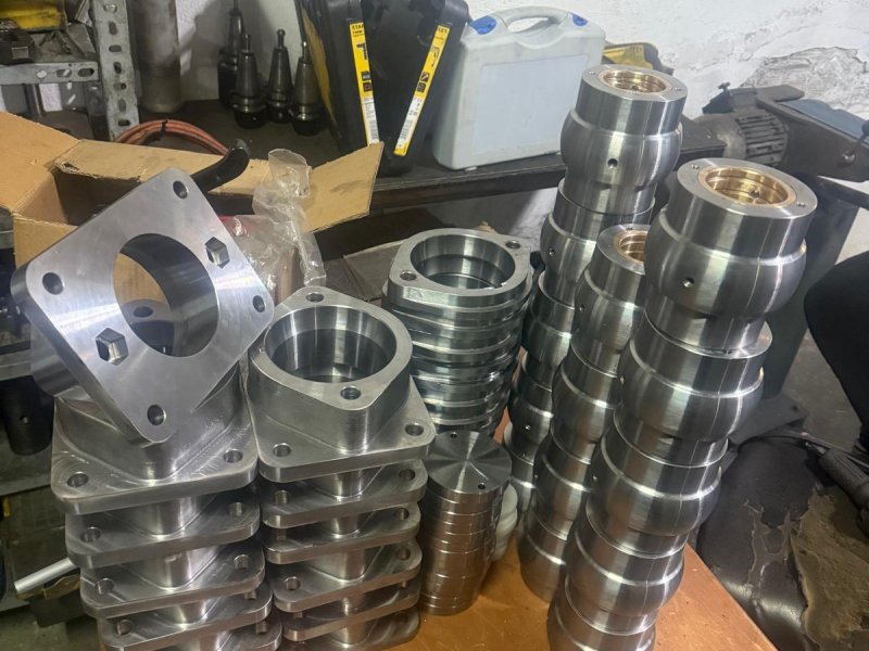İş Makinası Yedek Parça CNC Torna ve Freze Fason İmalat